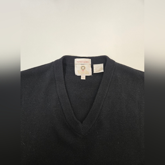 Men's Black Sweater Vest - Picture 3 of 7